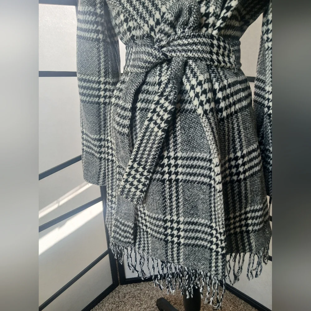 Black and White Plaid Coat Calvin Klein - Picture 3 of 7